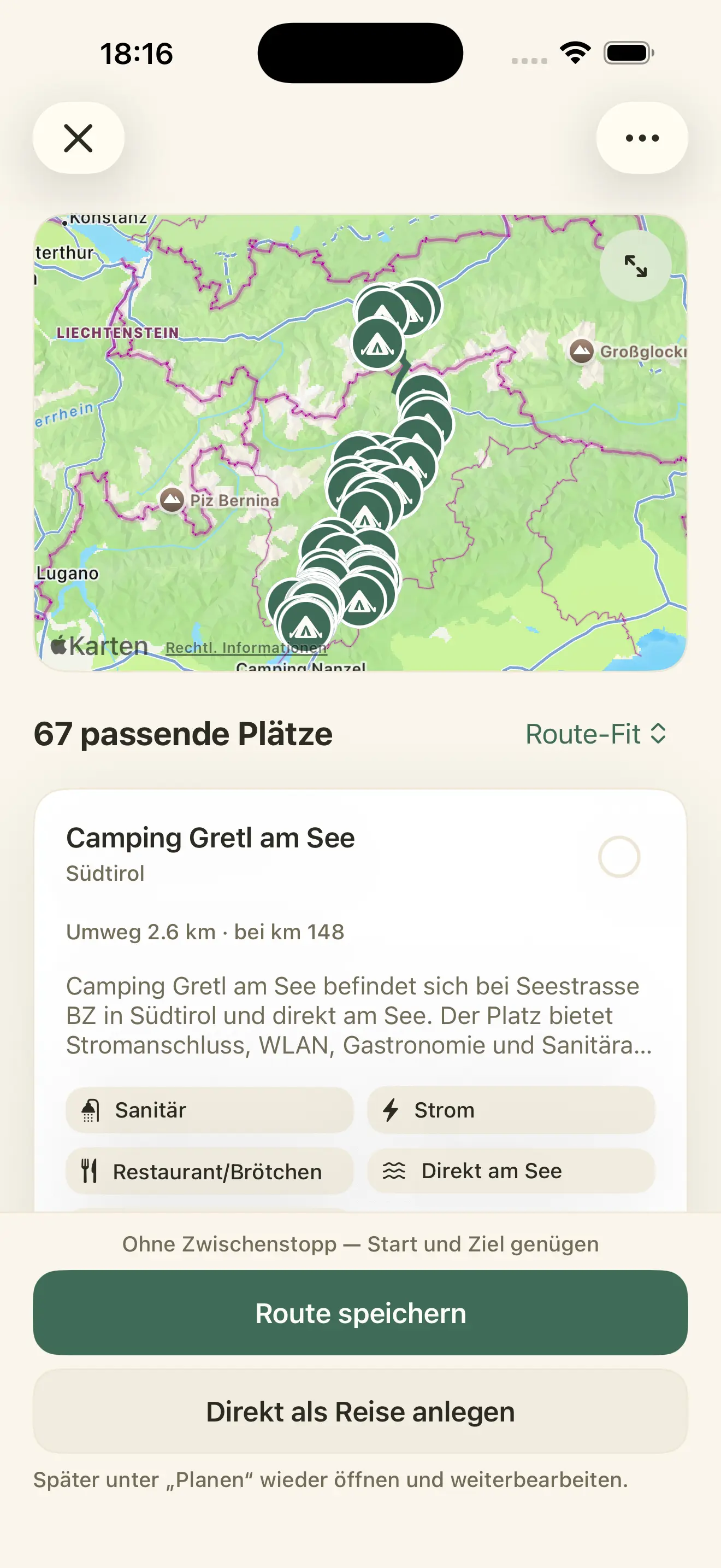 Die Caravanios App auf einem Smartphone: Routenfinder mit Campingplätzen entlang der Strecke