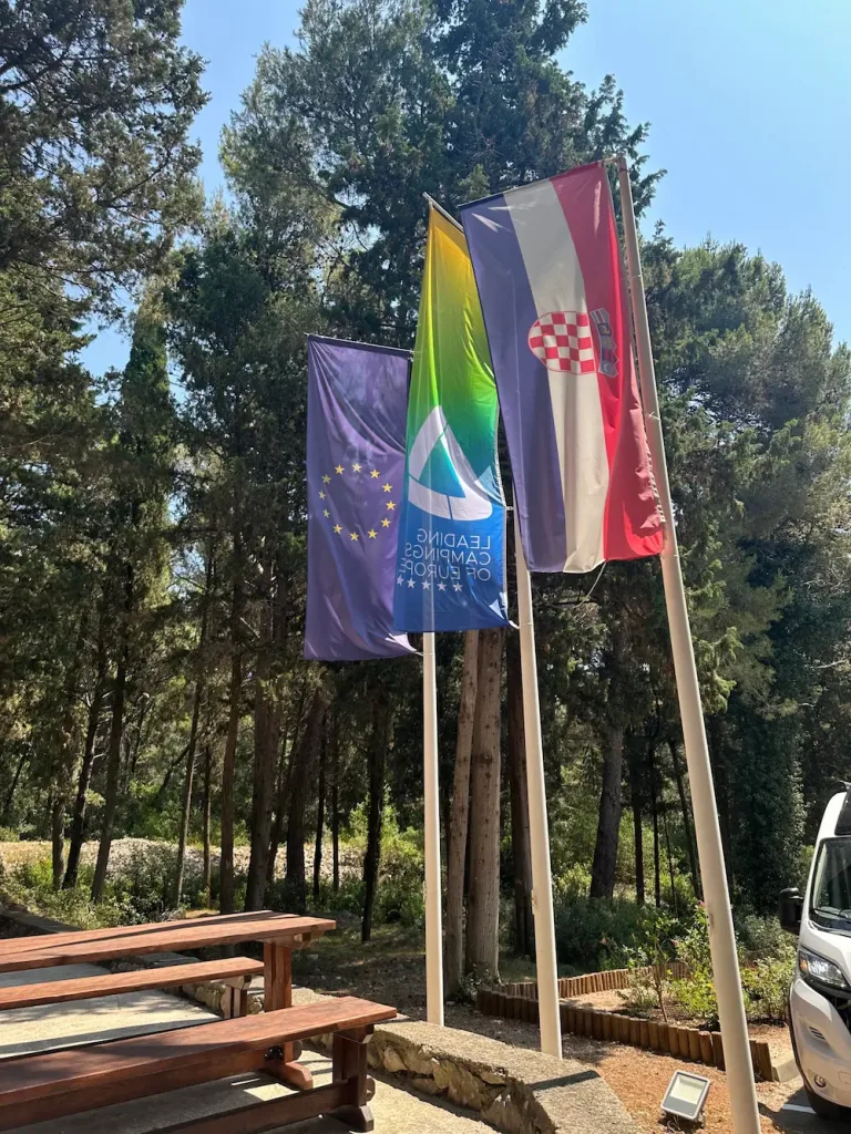 Rezeption am Campingplatz Čikat