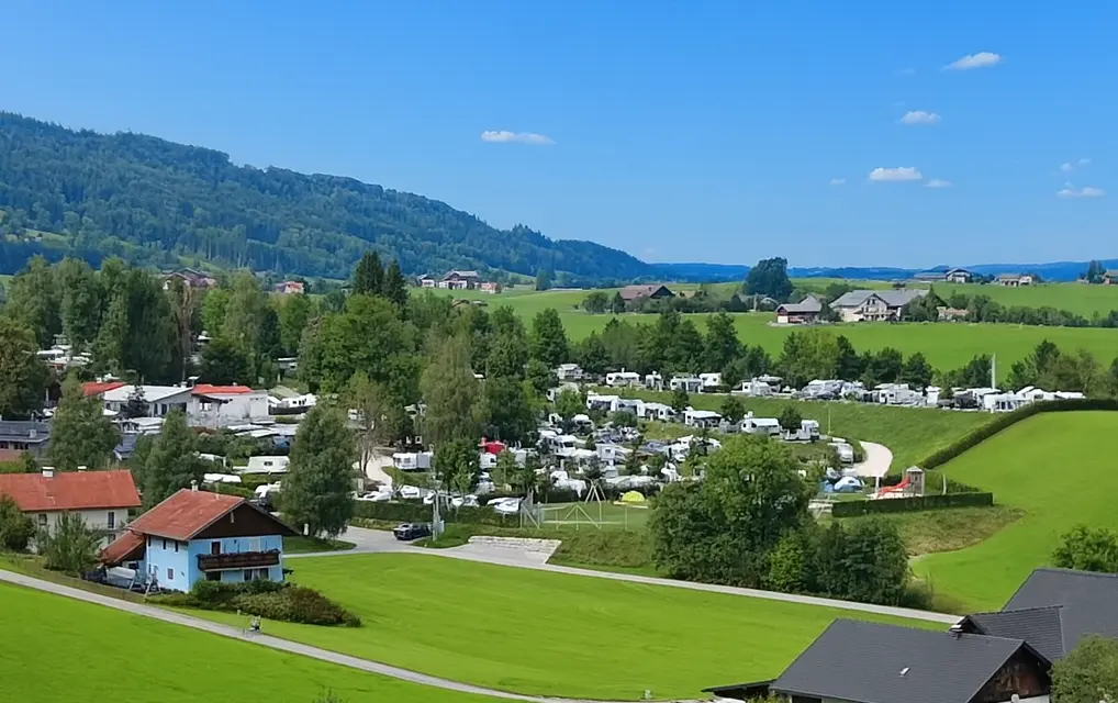 Durchreise-Campingplätze in Österreich: Camp MondSeeLand