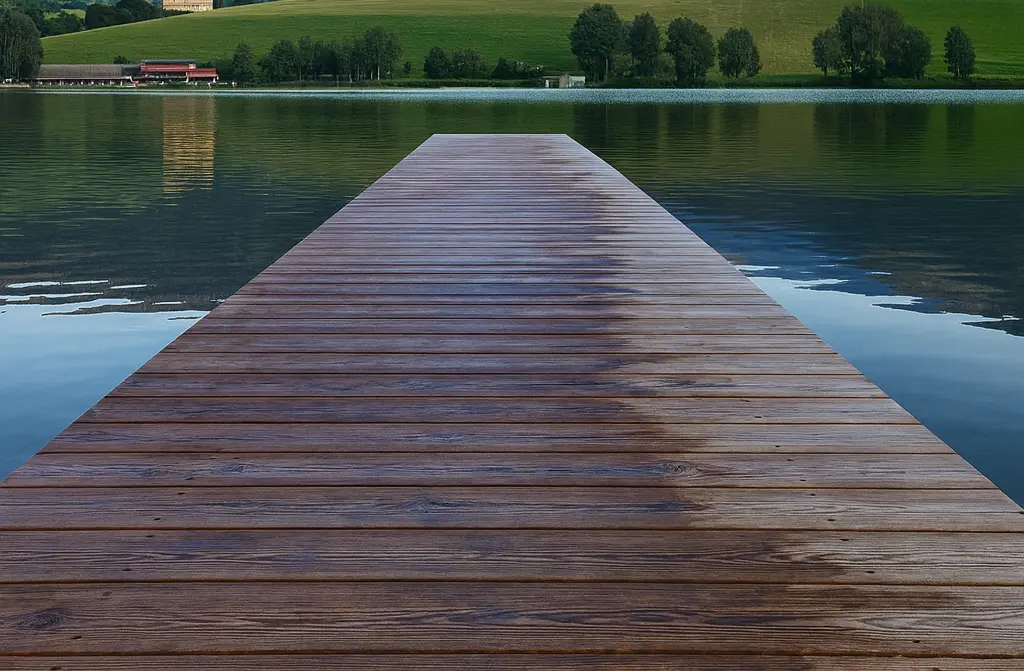 Steg am Campingplatz Putterersee