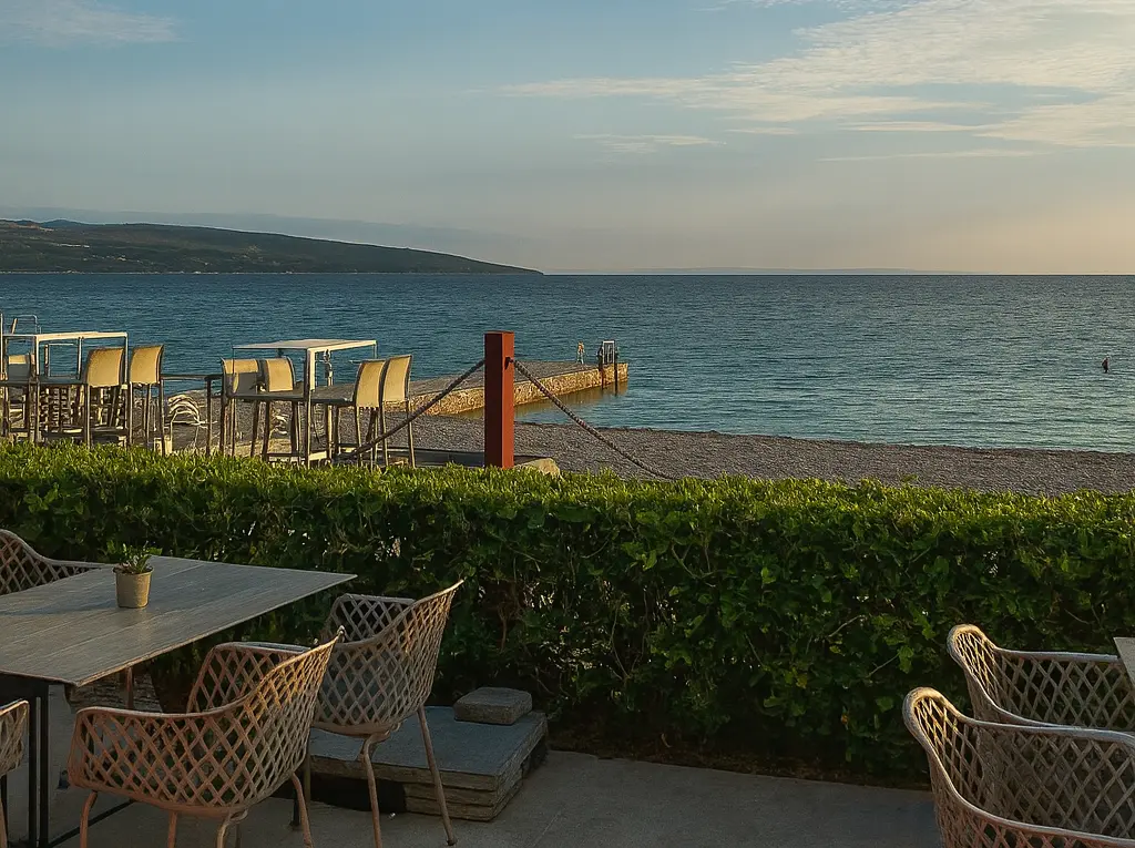 Blick aufs Meer vom Campingplatz Restaurant Oliva am Camping Ježevac