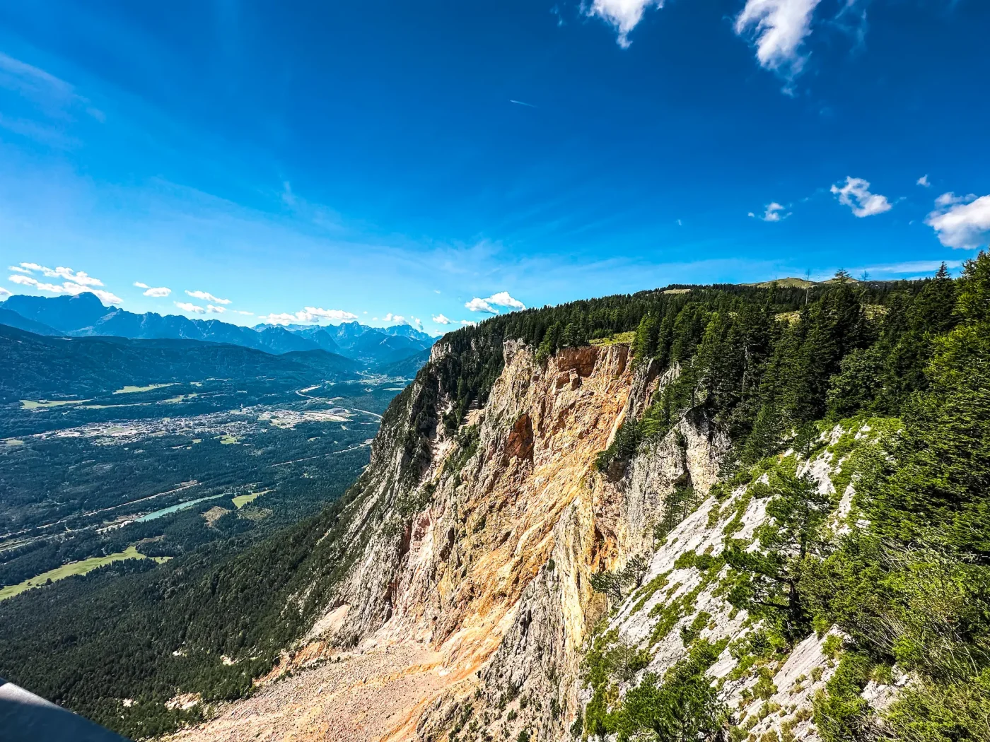 Ausblick vom Skywalk auf die Rote Wand
